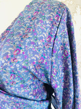 Load image into Gallery viewer, Luna Bell Top- 100% Silk - Lilac Floral - Free Size
