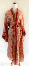 Load image into Gallery viewer, Esha Kimono - 100% Silk - Blush Print - Free Size